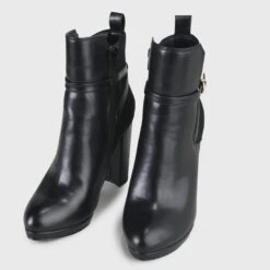 Buffalo Mariela -Buffalo Verkaufsgeschäft 1834396 P3