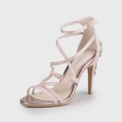 Buffalo Claudia -Buffalo Verkaufsgeschäft 1925952 P7