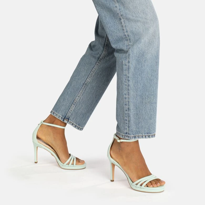 Buffalo Melissa 4 Buffalo Melissa – Bild 2