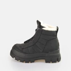 Buffalo Aspha Lace Up Quilt Warm